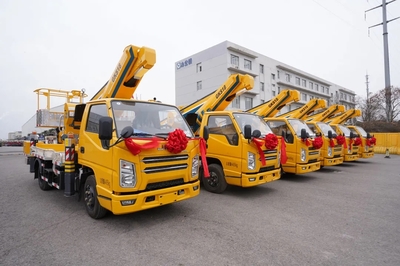 徐工隨車吊藍牌高空作業車云貴區域斬獲千萬訂單，高空作業領域再添利器